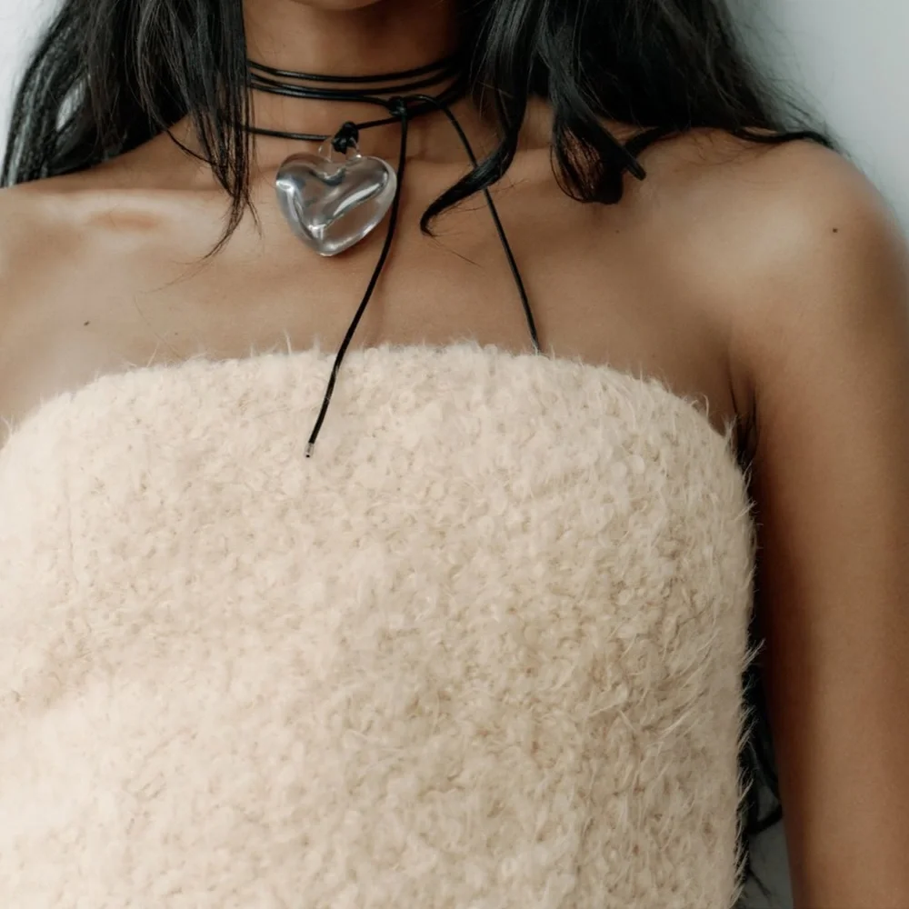 Zara NWT structured fuzzy / furry strapless tube top - Picture 2 of 8